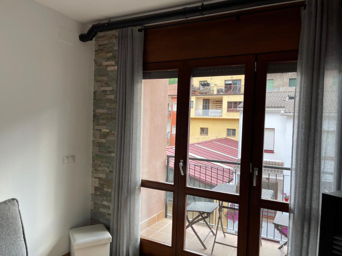 Piso Victoria Apartment Guardiola de Berga Ngoại thất bức ảnh