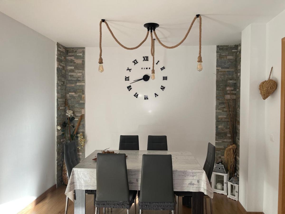 Piso Victoria Apartment Guardiola de Berga Ngoại thất bức ảnh